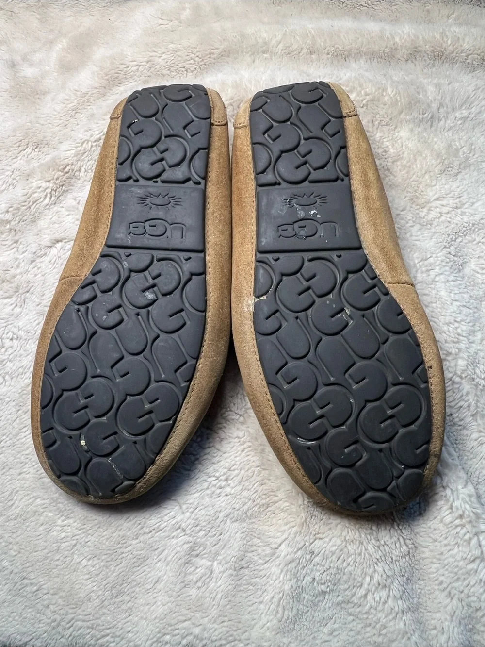 Ugg mens slipper size 10